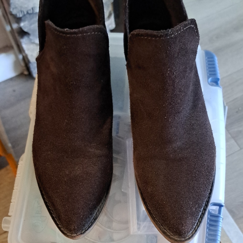 Steve Madden Brown Suede Ankle Boots